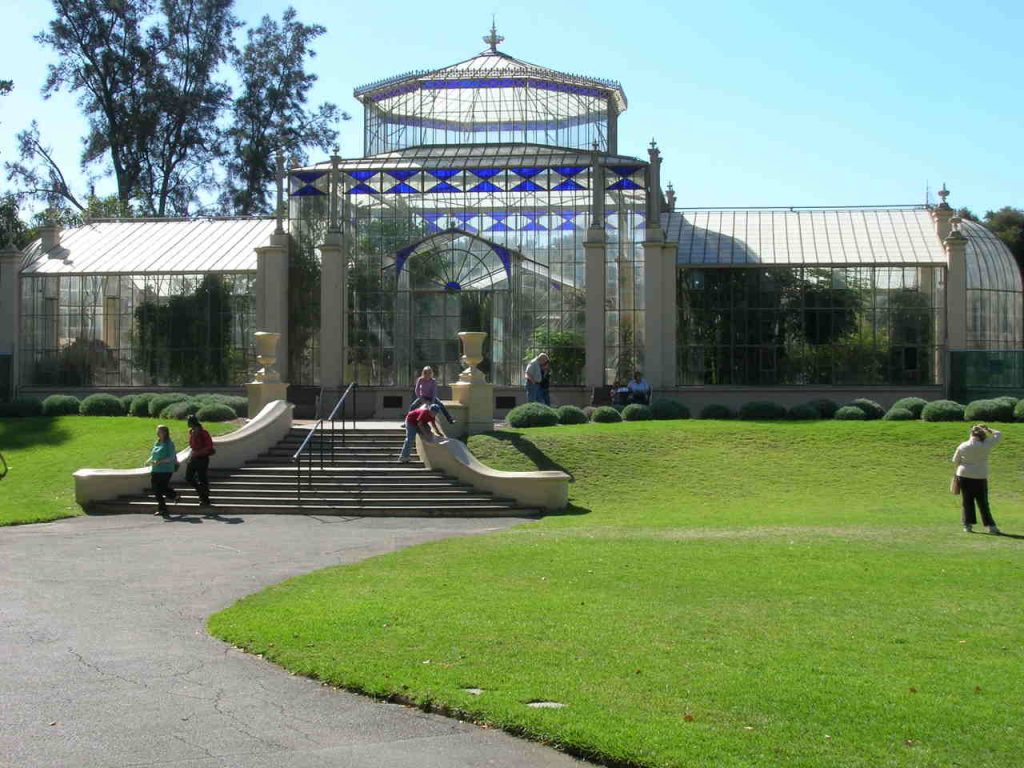 Public space, Botanical garden, Botany, Campus, Architecture, Grass, Building, Park, Leisure, Adelaide Botanic Garden