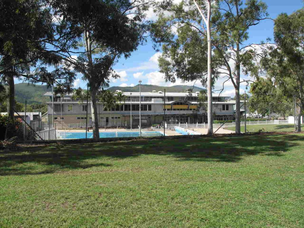 Property, Real estate, House, Grass, Tree, Architecture, Home, Park, Building