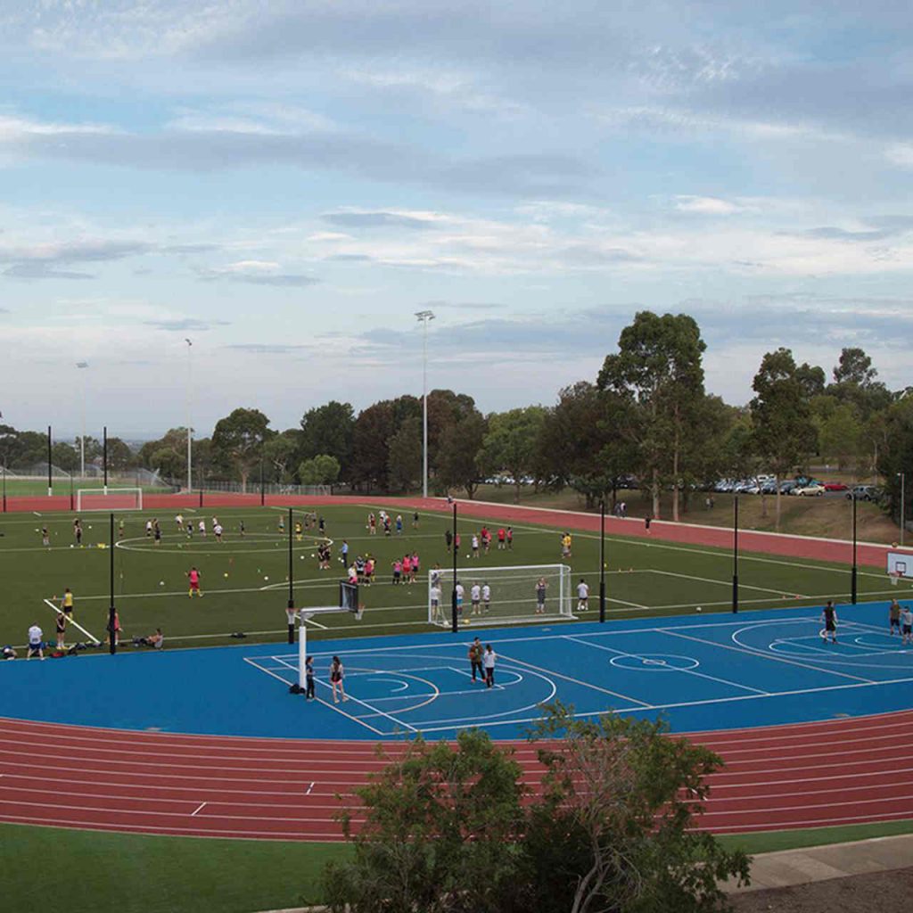 Track and field athletics, Sport venue, Sports, Athletics, Recreation, Grass, Running