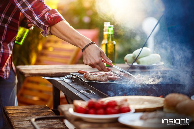 Cook, Food, Plaid, Tartan, Cooking, Tableware, Dish, Cuisine, Recipe, Produce, Fruit, Ingredient, Meal, Plate, Bowl, Service, Berry, Chef, Dishware, Smoke, Barbecue, Roasting